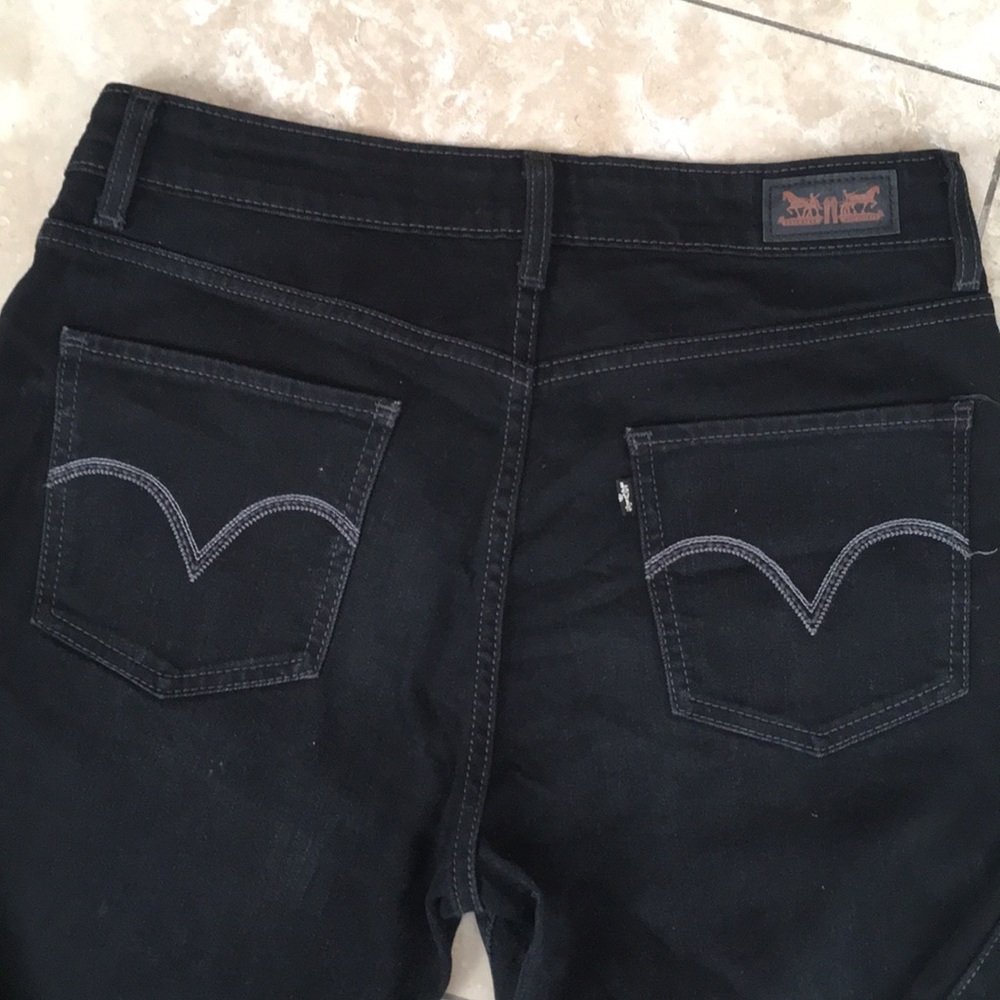 Levi’s Mid Rise Skinny denim jeans - Picture 6 of 8